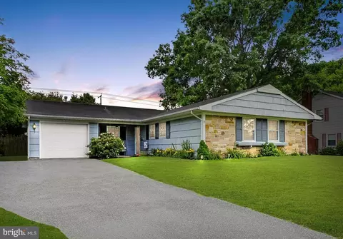 12207 Rockledge Dr, Bowie, MD 20715