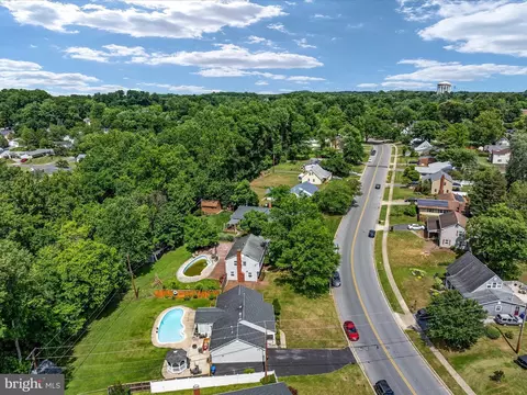 15746 Pointer Ridge Dr, Bowie, MD 20716 photo 42