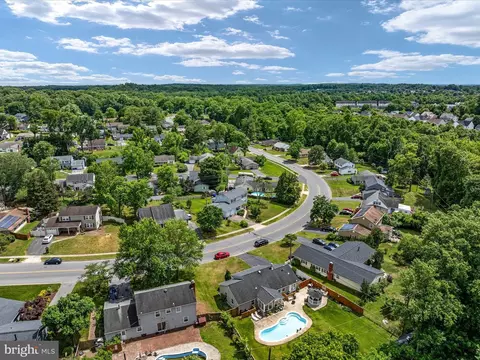 15746 Pointer Ridge Dr, Bowie, MD 20716 photo 39