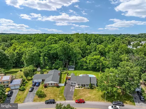 15746 Pointer Ridge Dr, Bowie, MD 20716 photo 6