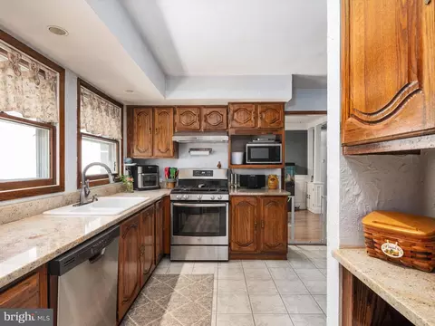 15746 Pointer Ridge Dr, Bowie, MD 20716 photo 20
