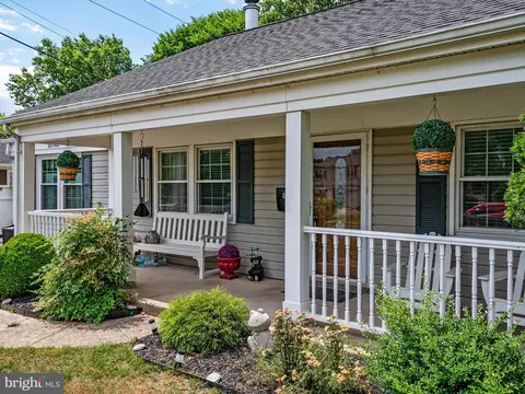 15746 Pointer Ridge Dr, Bowie, MD 20716 photo 11