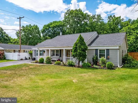 15746 Pointer Ridge Dr, Bowie, MD 20716 photo 5