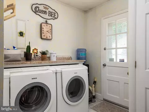 15746 Pointer Ridge Dr, Bowie, MD 20716 photo 34
