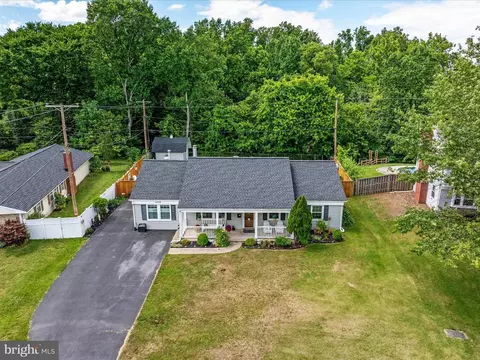 15746 Pointer Ridge Dr, Bowie, MD 20716 photo 10