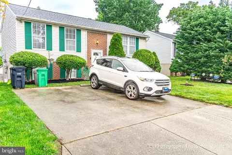 6422 Lee Pl, Capitol Heights, MD 20743