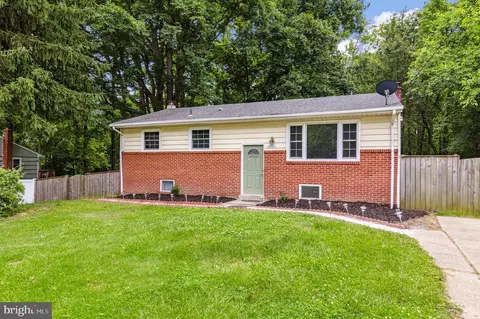 Exterior - 6211 Wolverton Ln, Clinton, MD 20735 photo 2 of 10