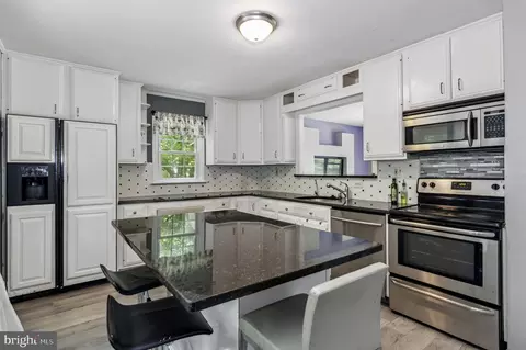 Kitchen - 6211 Wolverton Ln, Clinton, MD 20735 photo 1 of 4