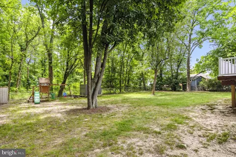 Exterior - 6211 Wolverton Ln, Clinton, MD 20735 photo 5 of 10