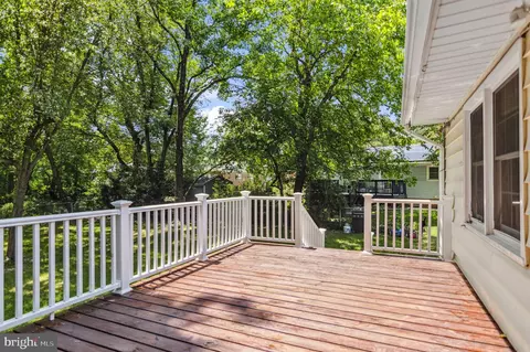 Exterior - 6211 Wolverton Ln, Clinton, MD 20735 photo 6 of 10