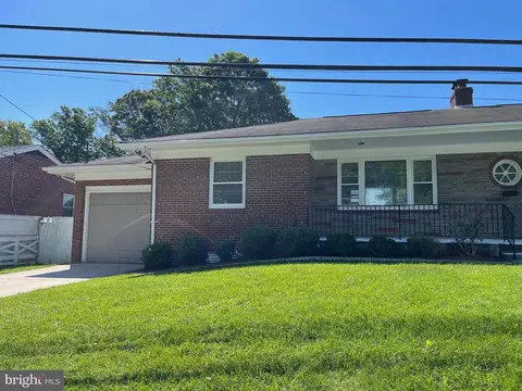 Exterior - 5003 Baltimore Ln, Lanham, MD 20706 photo 2 of 10