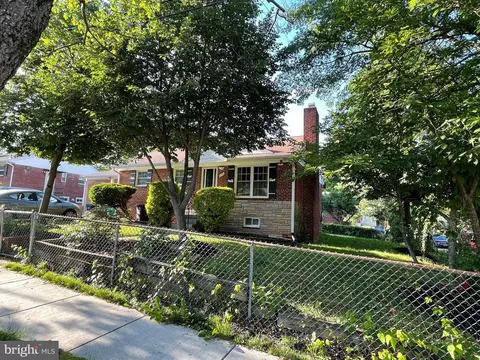 2126 Ruatan St, Adelphi, MD 20783 photo 4