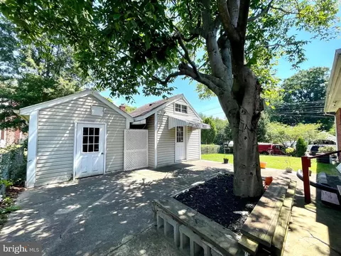 2126 Ruatan St, Adelphi, MD 20783 photo 9