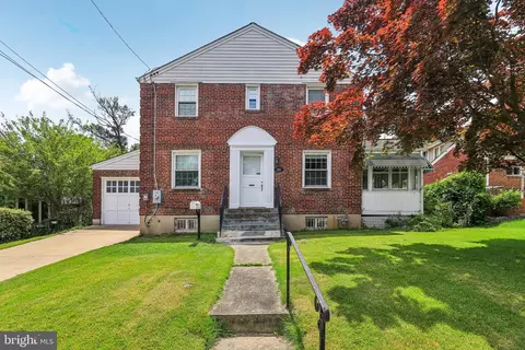 2021 Woodreeve Rd, Hyattsville, MD 20782
