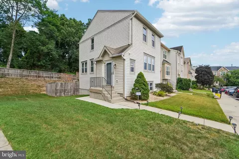 11128 Cherryvale Ter, Beltsville, MD 20705