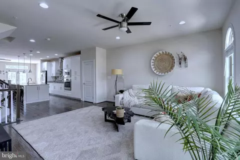 14415 Cannock Chase Chase, Laurel, MD 20707 photo 6