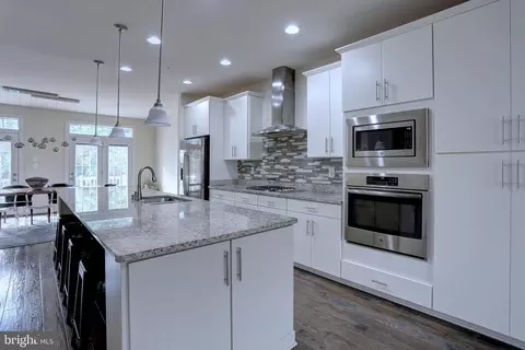 14415 Cannock Chase Chase, Laurel, MD 20707 photo 8