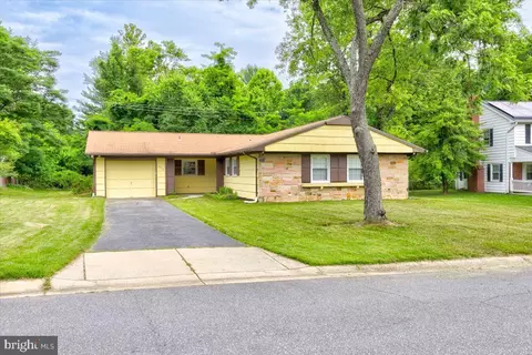 4016 Wakefield Ln, Bowie, MD 20715