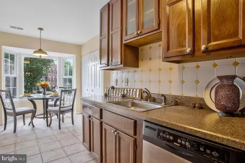 10502 Storch Dr, Lanham, MD 20706 photo 21