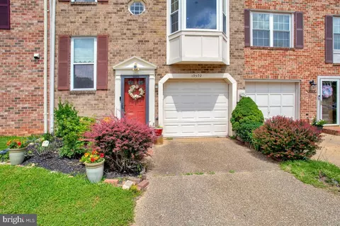 10502 Storch Dr, Lanham, MD 20706 photo 4