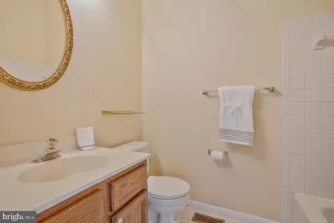 10502 Storch Dr, Lanham, MD 20706 photo 36