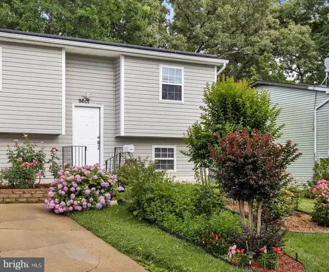 9607 47th Pl, College Park, MD 20740