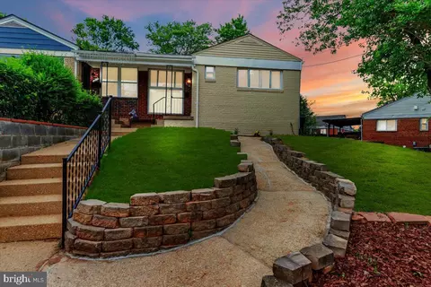 7012 Farragut St, Hyattsville, MD 20784
