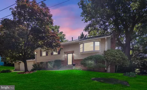 11707 Battersea Dr, Beltsville, MD 20705