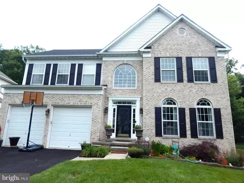 9203 Sumner Grove Dr, Laurel, MD 20708