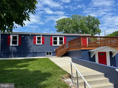 1830 Knoll Dr, Oxon Hill, MD 20745