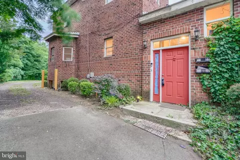 5207 Annapolis Rd, Bladensburg, MD 20710