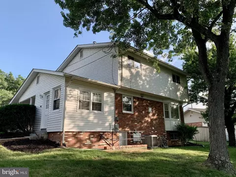 Exterior - 6712 Good Luck Rd, Lanham, MD 20706 photo 4 of 6