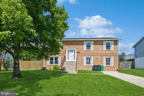 8915 Trubador Dr, Clinton, MD 20735