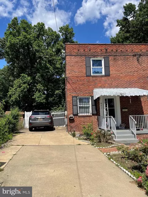 807 Berkshire Dr, Hyattsville, MD 20783