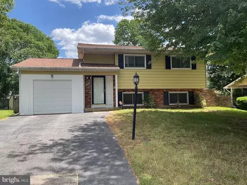 3609 Tyrol Dr, Glenarden, MD 20774
