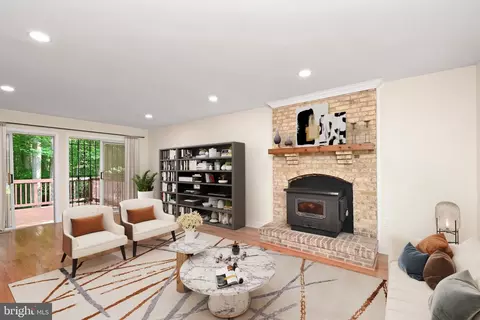 10110 Snowden Rd, Laurel, MD 20708 photo 5