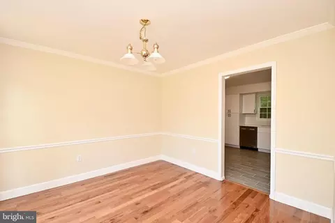 10110 Snowden Rd, Laurel, MD 20708 photo 9