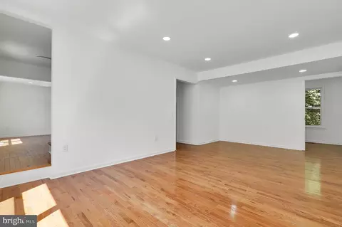 Living - 10118 Bignonia Dr, Laurel, MD 20708 photo 2 of 6