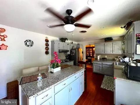 8613 Portsmouth Dr, Laurel, MD 20708 photo 16