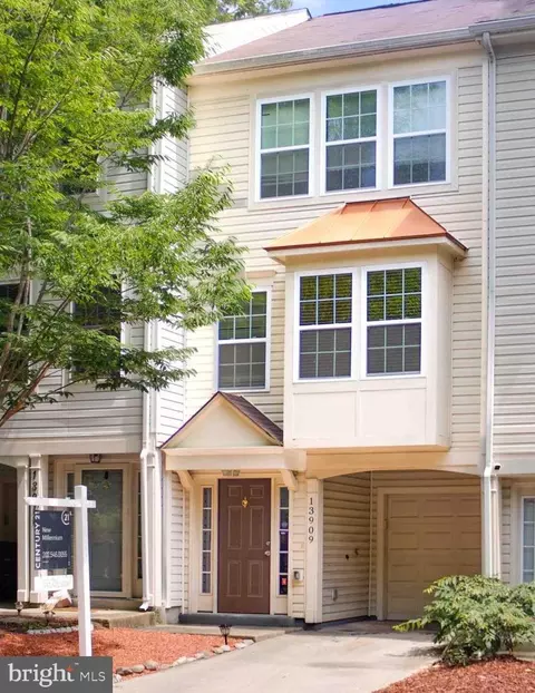 13909 Fareham Ln, Marlboro, MD 20772