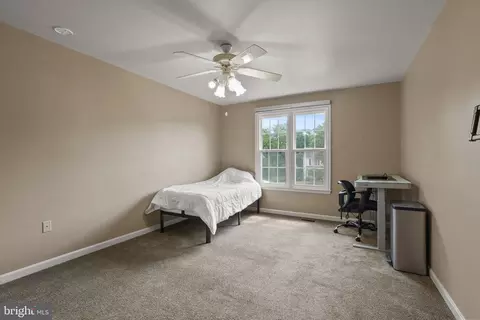 Bedroom - 11503 Clocktower Ln, Laurel, MD 20708 photo 6 of 9