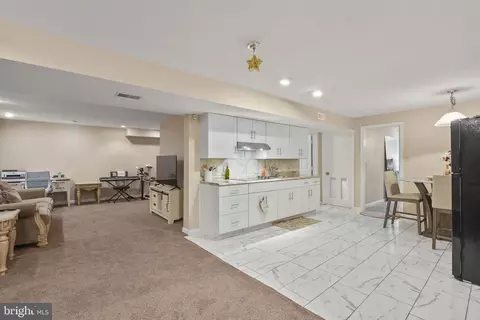 Entry Way - 11503 Clocktower Ln, Laurel, MD 20708 photo 4 of 8