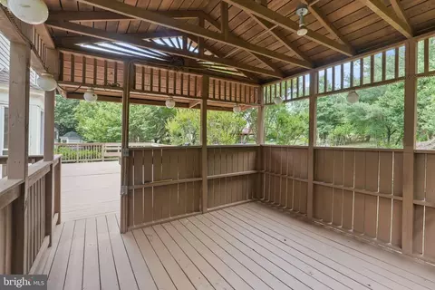 Exterior - 11503 Clocktower Ln, Laurel, MD 20708 photo 8 of 19
