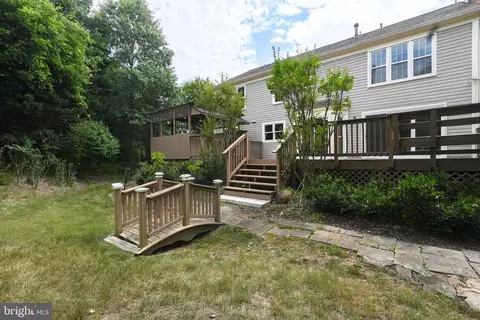 Exterior - 11503 Clocktower Ln, Laurel, MD 20708 photo 11 of 19
