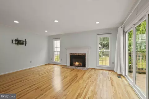 Living - 11503 Clocktower Ln, Laurel, MD 20708 photo 4 of 6