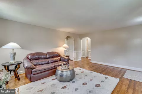 7008 E Clinton St, Clinton, MD 20735 photo 5