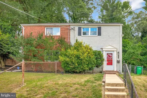 2215 Gaylord Dr, Suitland, MD 20746