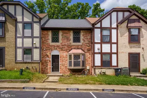7127 Kurth Ln, Lanham, MD 20706