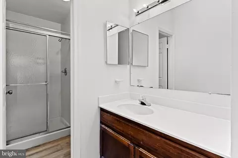 Bath - 7127 Kurth Ln, Lanham, MD 20706 photo 2 of 6