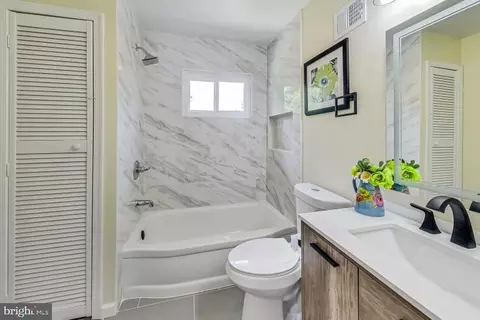 2308 Berkley St, Temple Hills, MD 20748